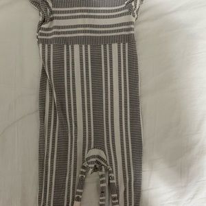 Jessica Simpson pant romper